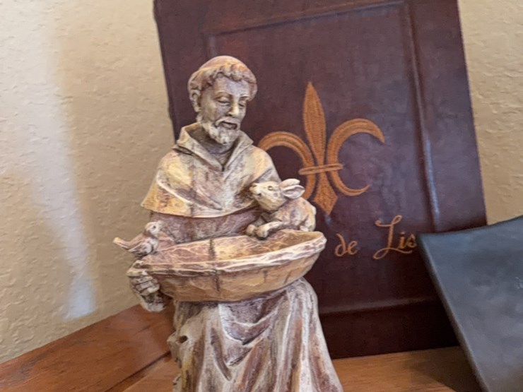 decor-for-top-of-curio-cabinet-image-12