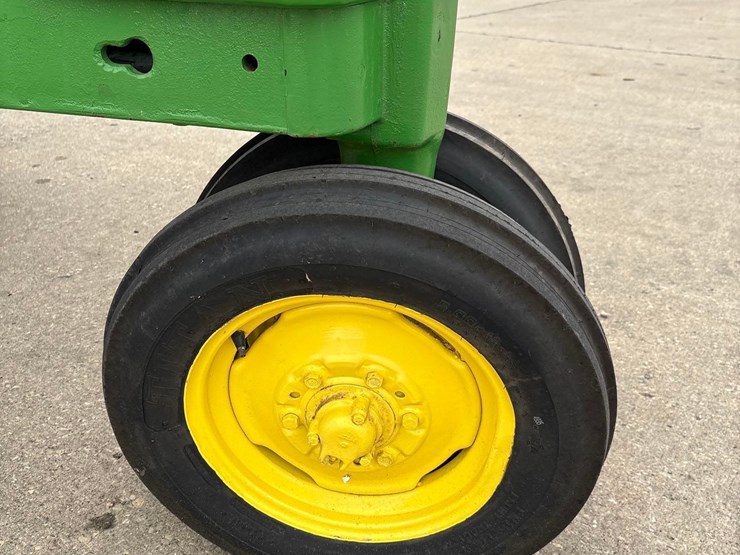 john-deere-b-image-14