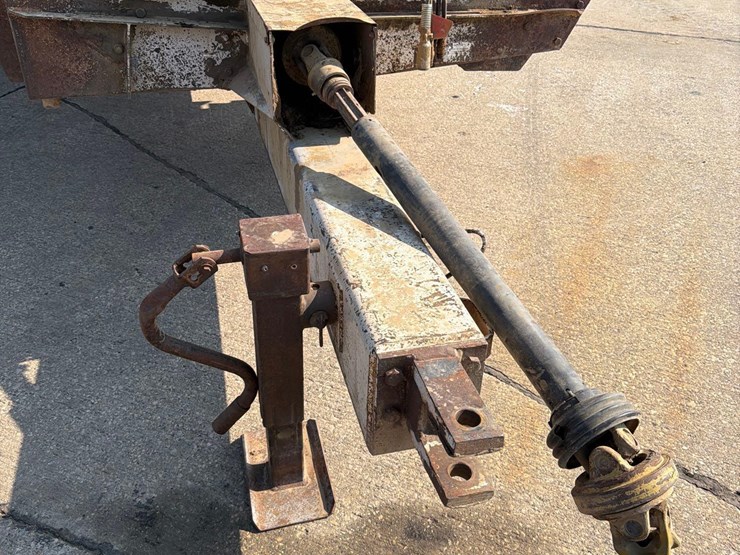 kuhn-knight-8140-image-15