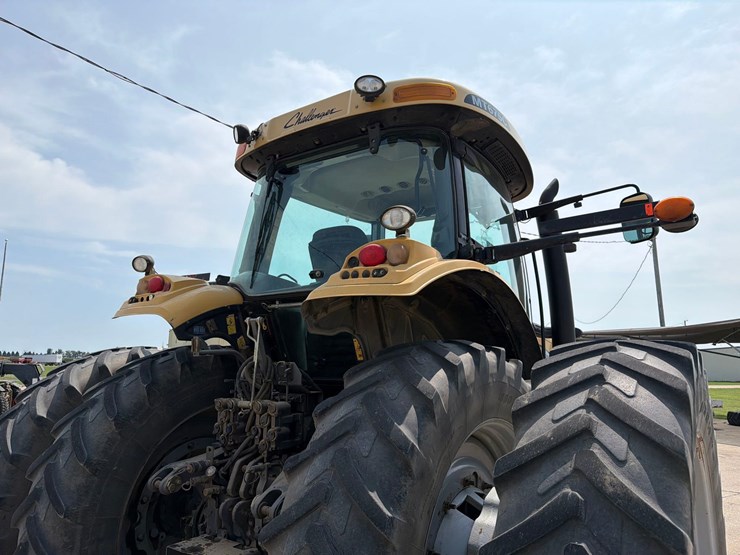 2011-challenger-mt675c-image-24