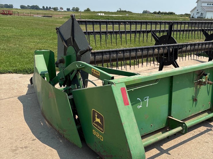 john-deere-920-image-16