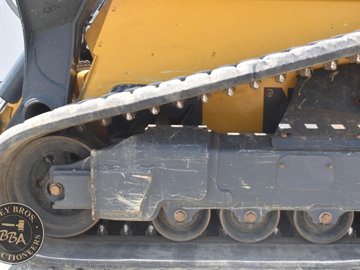 2024-deere-333g-image-54