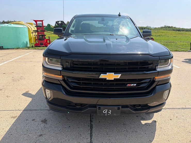 2018-chevrolet-1500-image-51