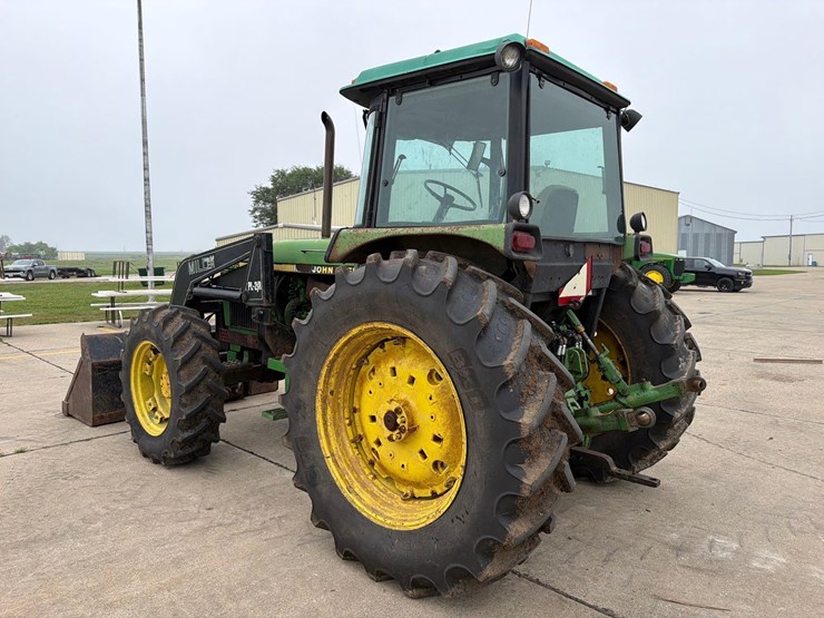 john-deere-3155-image-4