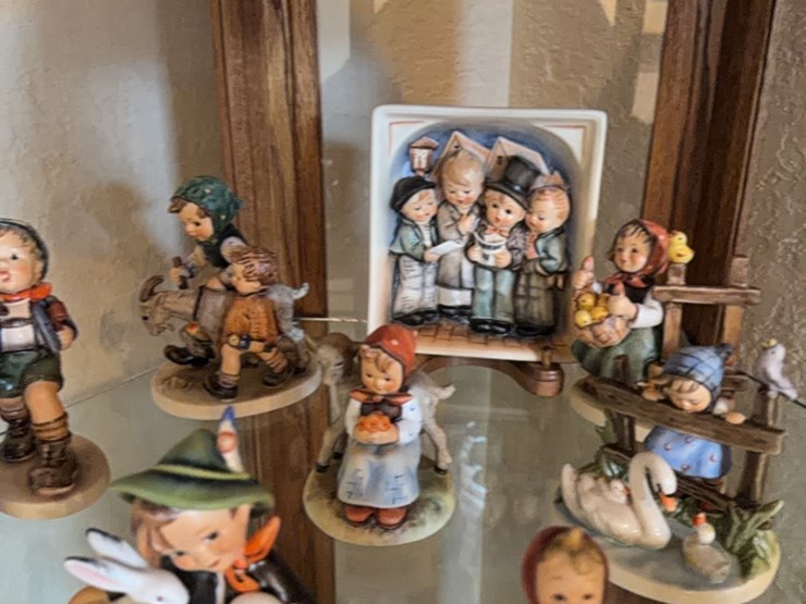 figurine-set,-goebel-west-germany,-winner-takes-the-entire-set-(12-pieces)-image-4
