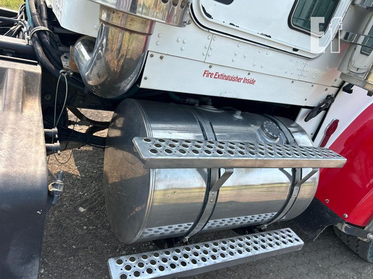 2007-kenworth-w900-image-74