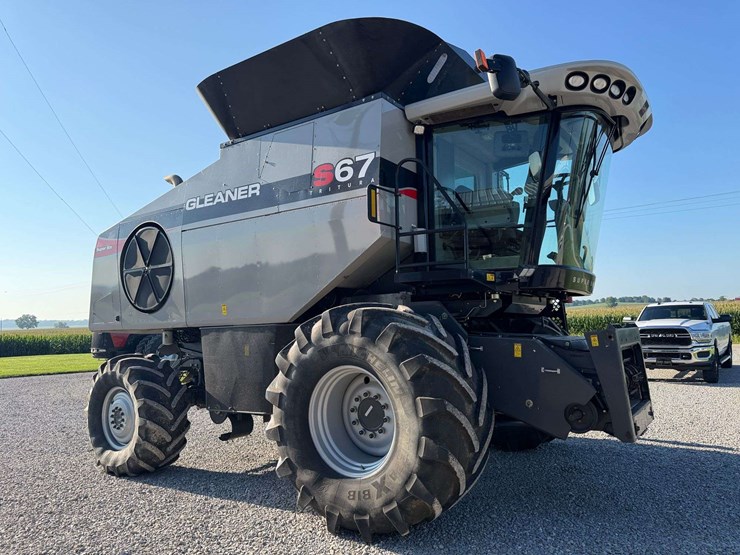 2013-gleaner-s67-image-1