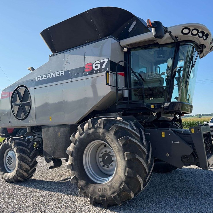 2013 GLEANER S67
