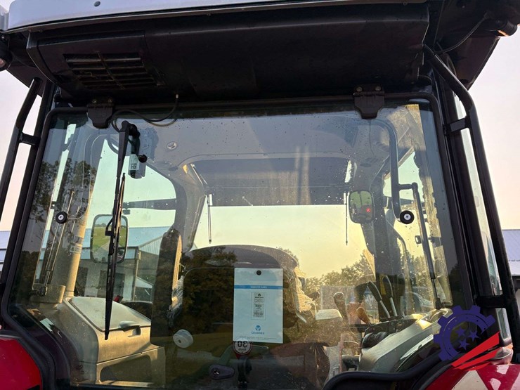 2023-massey-ferguson-5711-image-35