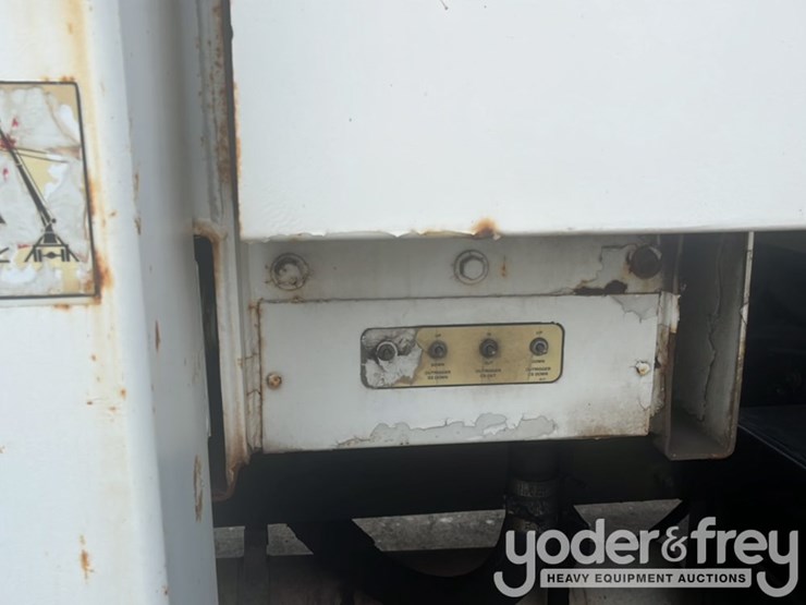 2000-sterling-lt9500-image-48