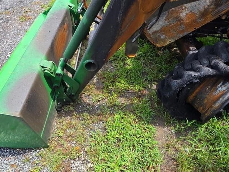 2020-john-deere-4052r-image-25