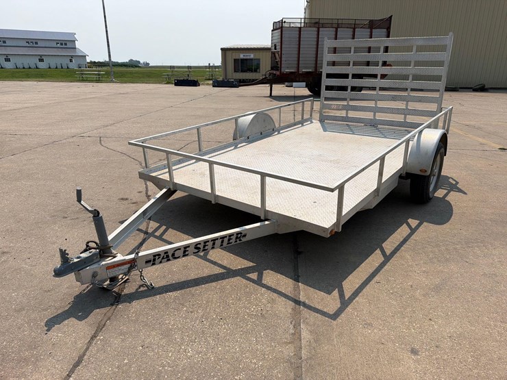 2018-k&o-pacesetter-7ft-x-12ft-aluminum-bumper-hitch-flatbed-trailer-image-2