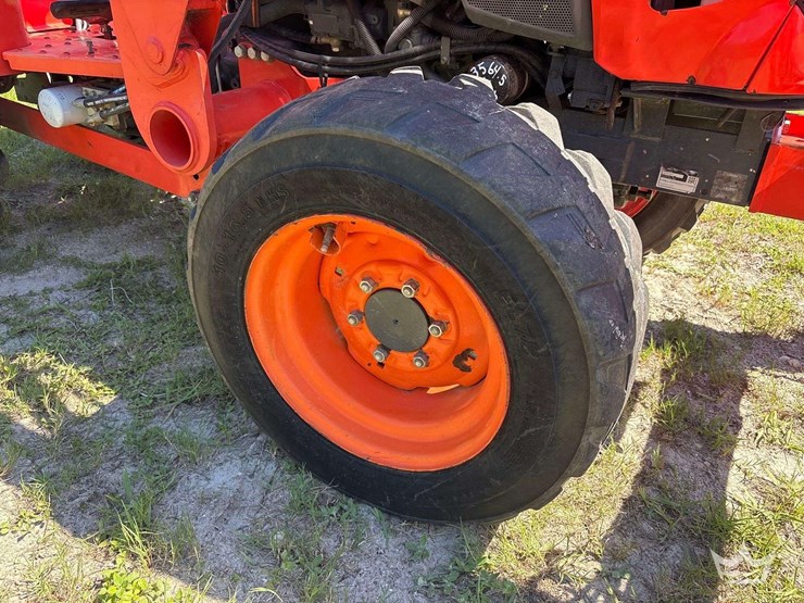 2021-kubota-l4701d-image-37