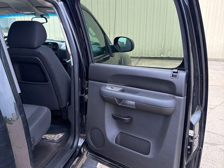 2012-gmc-sierra-1500-image-28