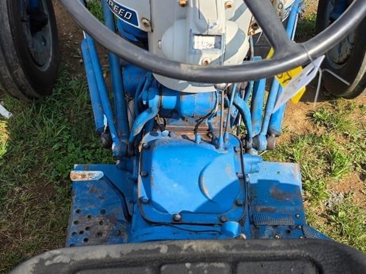 ford-4000-image-32