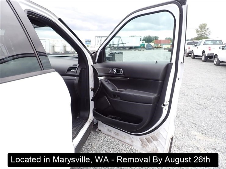 2018-ford-explorer-image-24