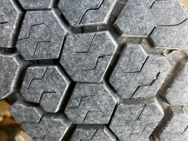 f-550-14'-flat-bed-image-15