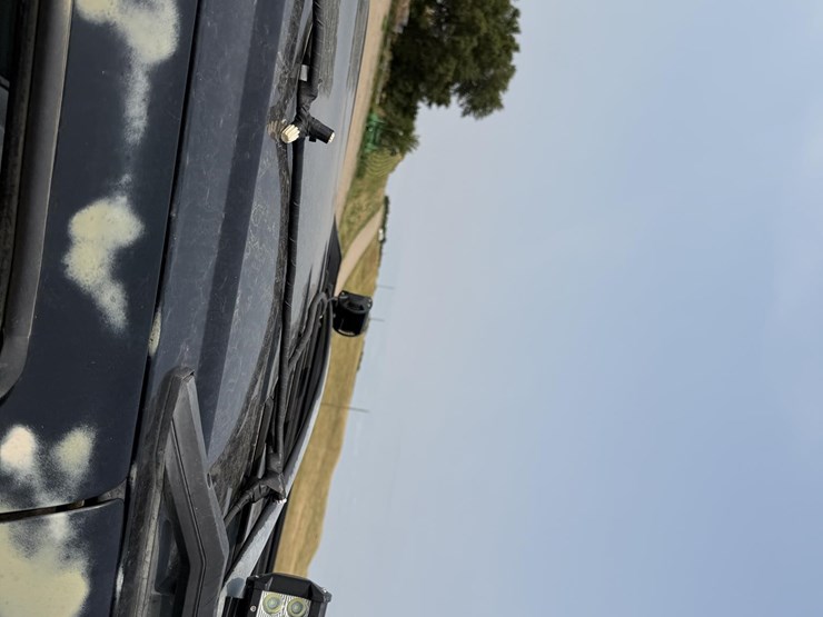 1999-chevrolet-suburban-image-15