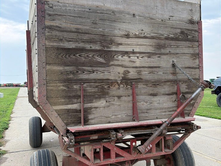 roorda-16ft-rear-unload-silage-wagon-image-9
