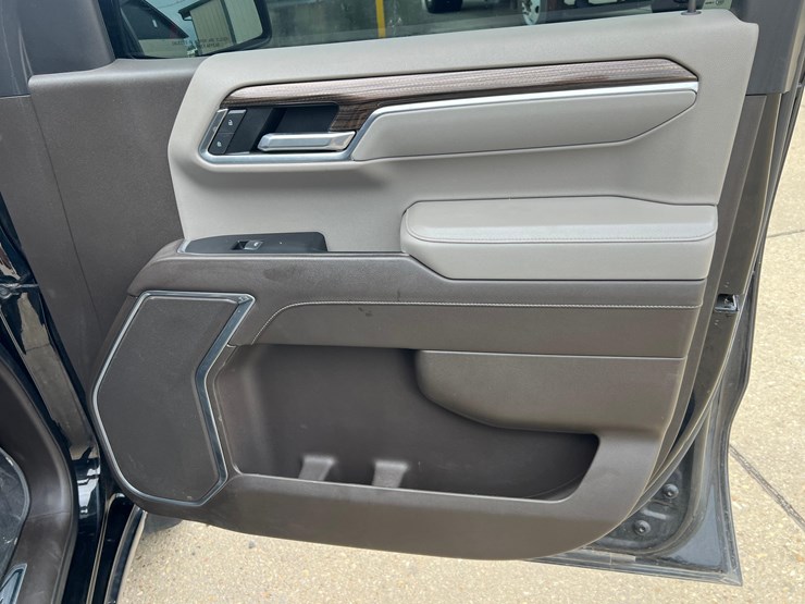 2022-chevrolet-silverado-1500-image-76