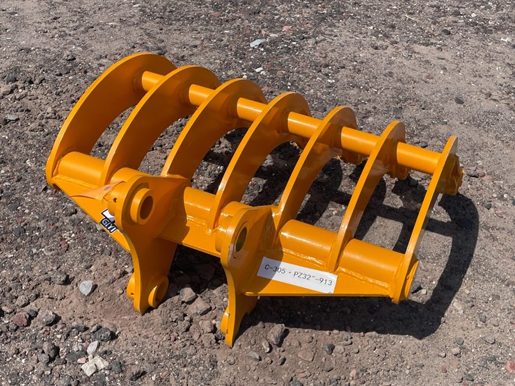 2026-caterpillar-305-image-6