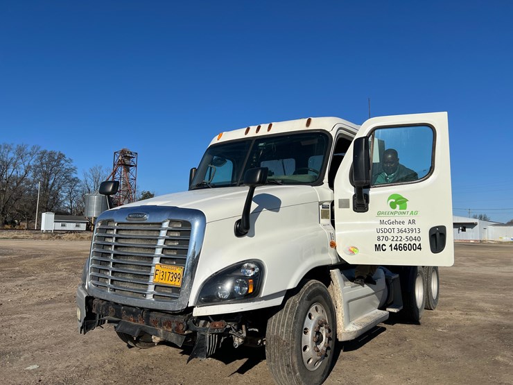 freightliner-cascadia-image-1