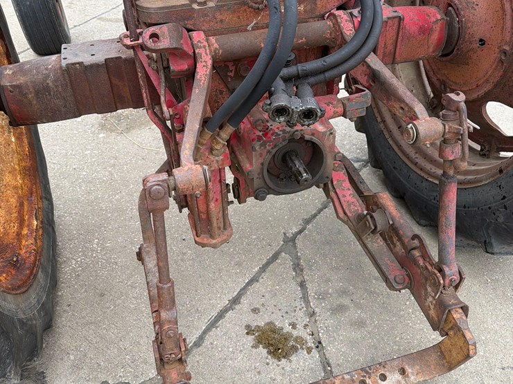 farmall-460-tractor-image-8