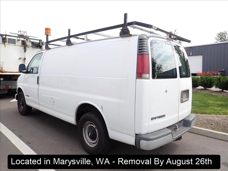 2001-chevrolet-express-3500-image-9
