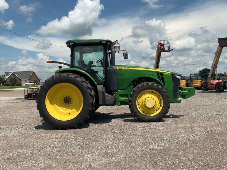 john-deere-r-image-1