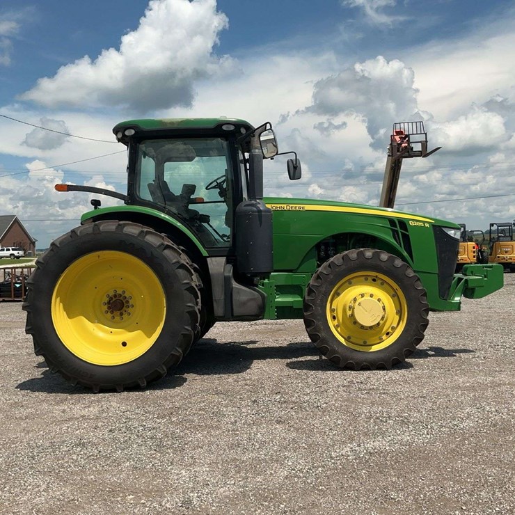 JOHN DEERE R
