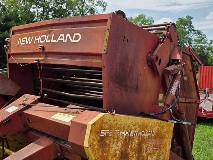 new-holland-846-image-8