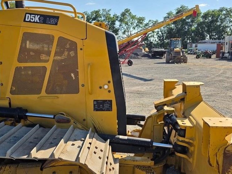 2020-caterpillar-d5k2-lgp-image-43