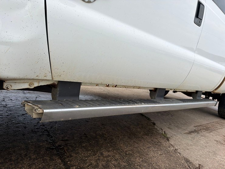 2010-ford-f350-image-14