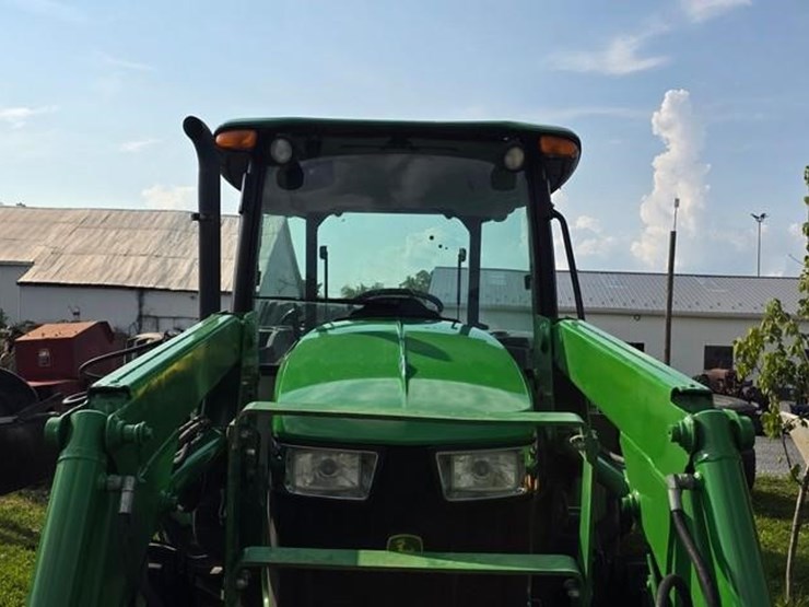 john-deere-5055e-image-41