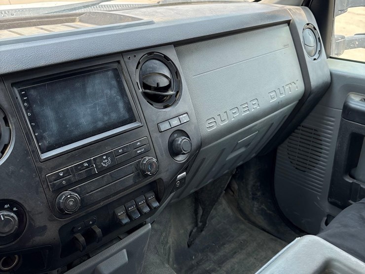 2015-ford-f350-image-41