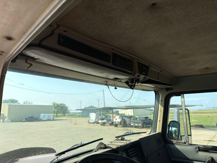 1993-kenworth-t600-image-36