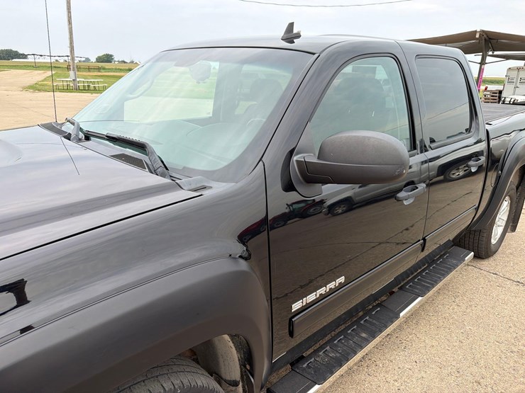 2012-gmc-sierra-1500-image-12