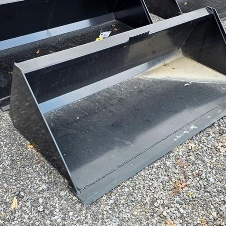 NEW SWICT 66" SKIDLOADER BUCKET