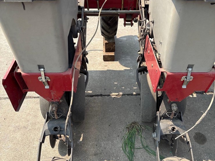 case-ih-1200-image-11