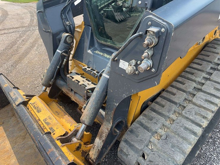 2018-deere-333g-image-9
