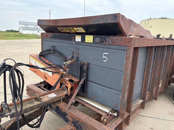meyer-m425-manure-spreader-image-16
