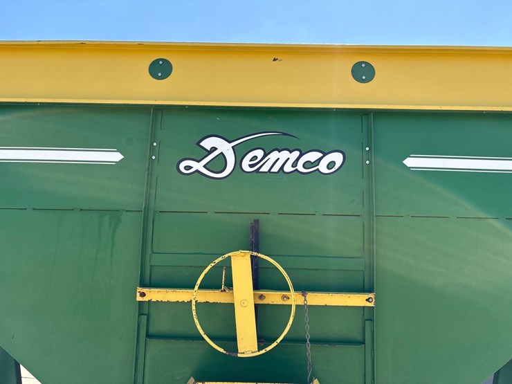 demco-325-image-17