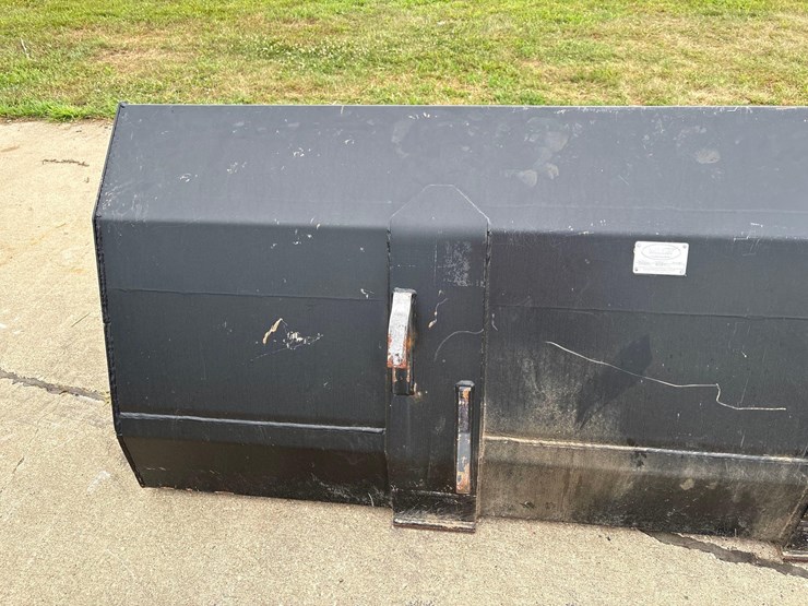 miller-8ft-loader-bucket-image-6