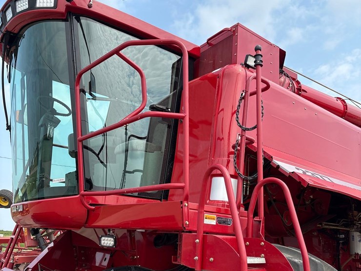 2005-case-ih-2377-image-27
