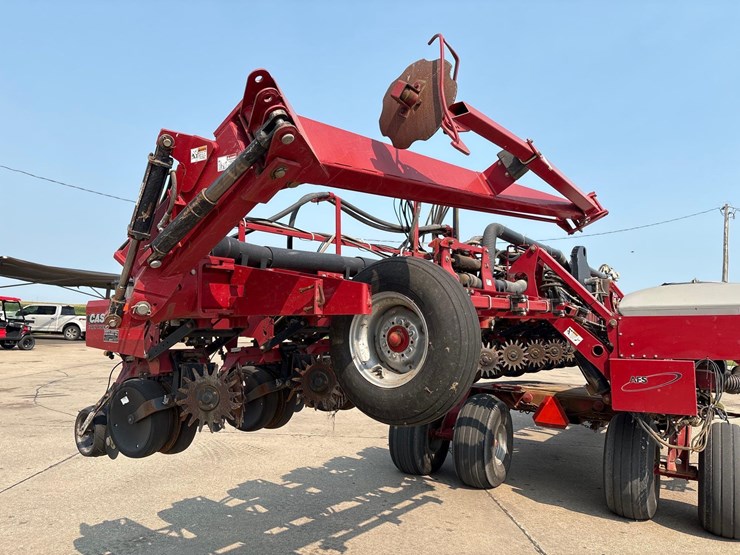 2011-case-ih-1240-image-48