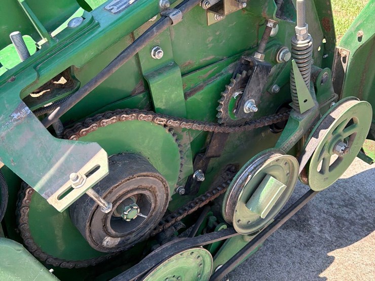 john-deere-630f-image-34