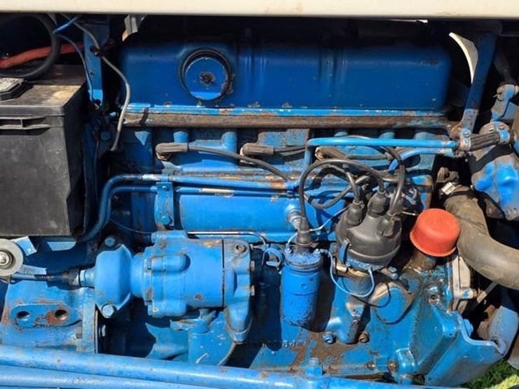 ford-4000-image-26