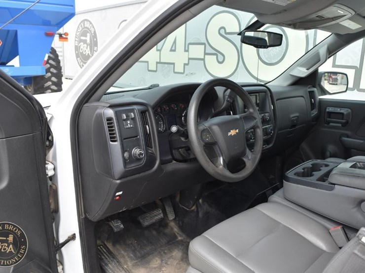 2015-chevrolet-silverado-1500-image-12