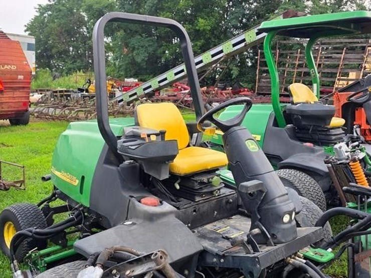 2005-john-deere-3225c-image-7