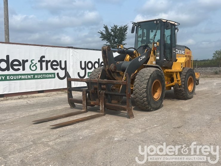 2014-deere-624k-image-2